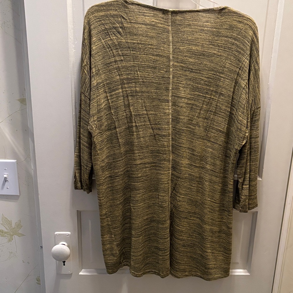 Mod-O-Doc Draped Top - Picture 3 of 3